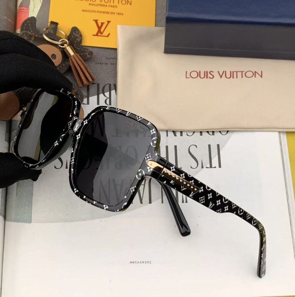 LV Monogram Frame Statement Sunglasses - Picture 3 of 4